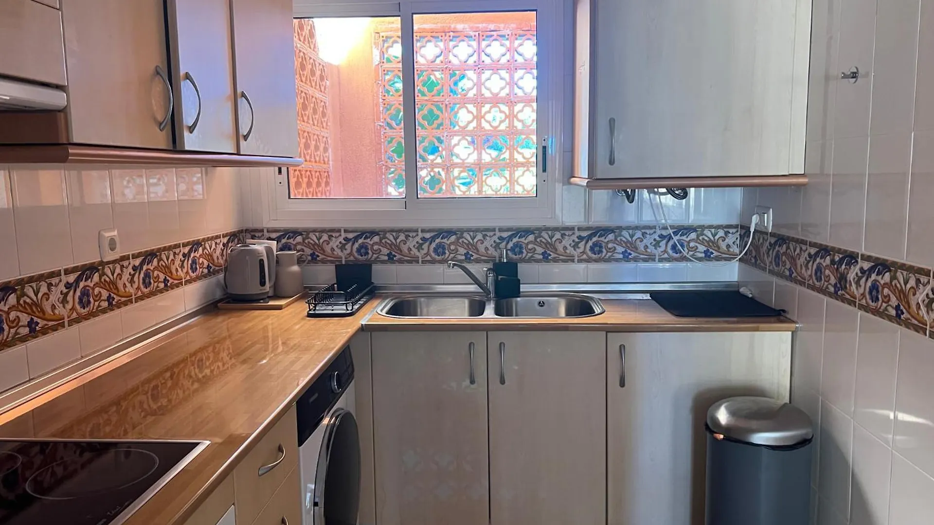 Stylish Marbella Spot Pass The Keys Apartman 0*,